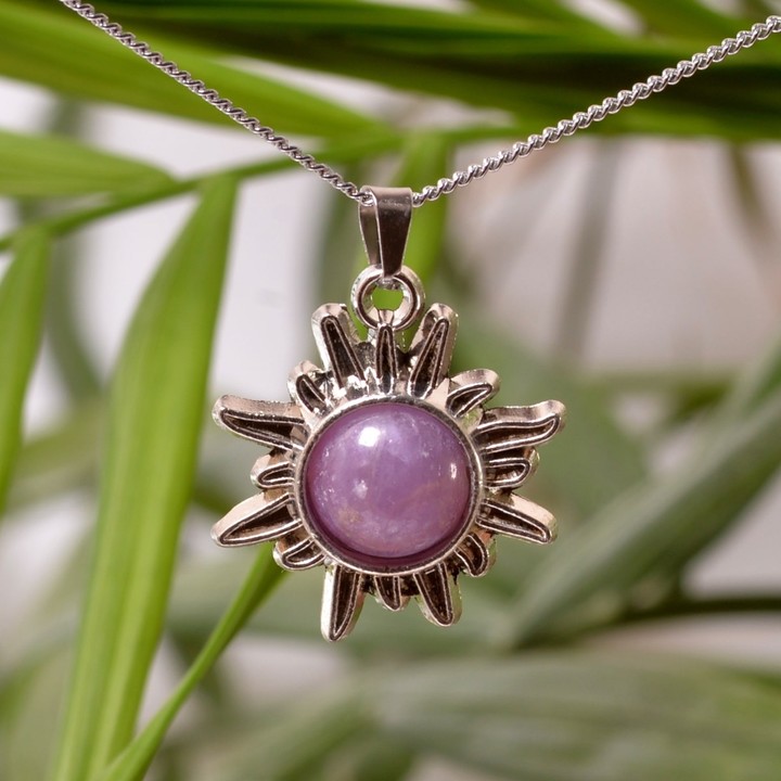 Yakut Taşı Güneş Kolye