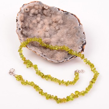 Zebercet Taşı Şekilsiz Kolye - Peridot Taşı - 2